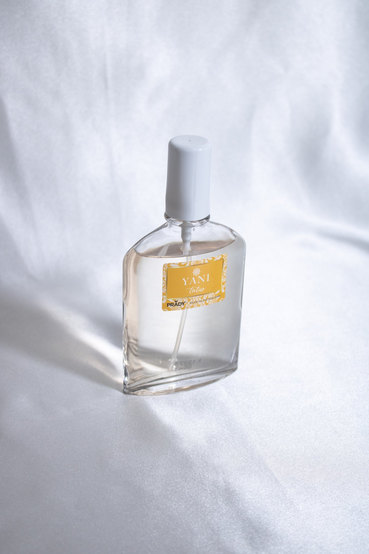 Perfume Yani Tatus